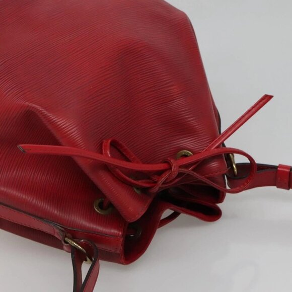 LOUIS VUITTON Epi Petit Noe Shoulder Bag Red - Picture 6 of 16